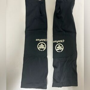 🏐Chinfun volleyball Arm sleeve passing forearm padded sleeve with thumb hole New